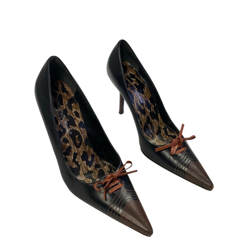 Dolce & Gabbana Pointed Toe Leather Pumps w Corset Detailing